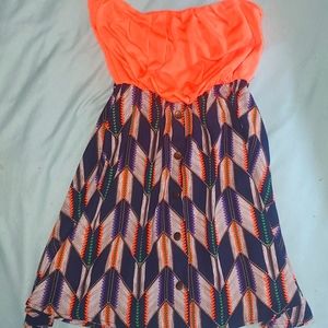 Strapless mid short dress